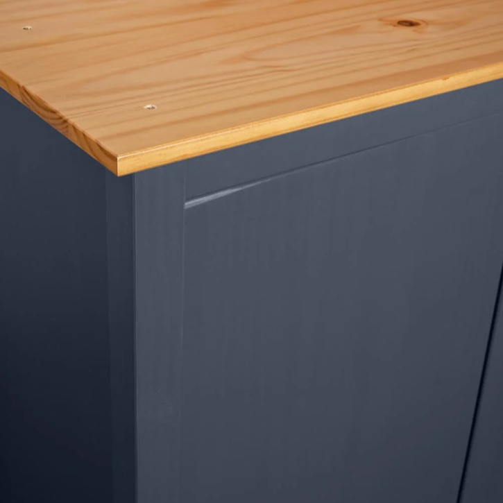 3-Dørs garderobe skab
